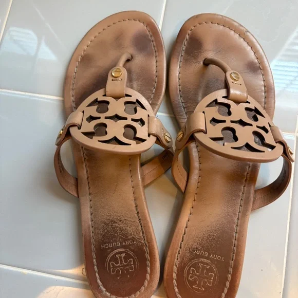 TORY BURCH SANDALS - Picture 2 of 3